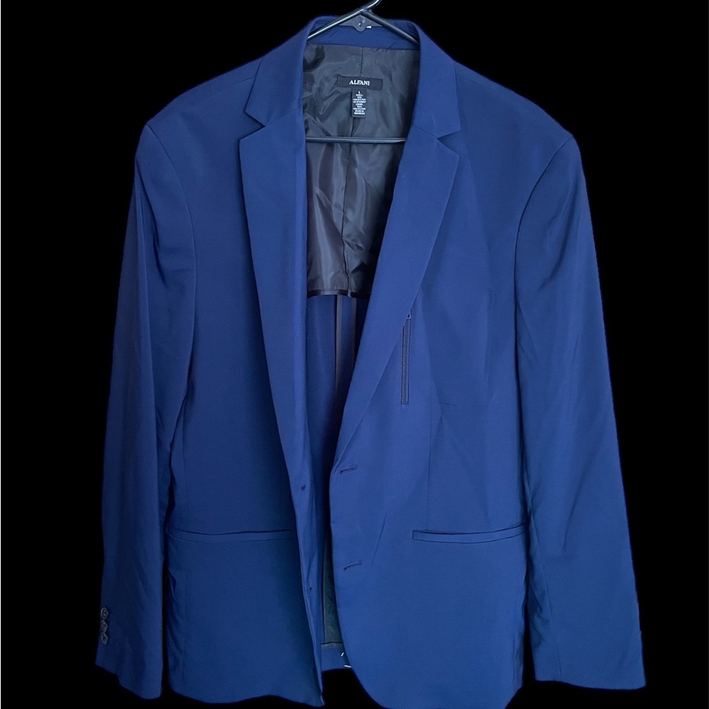 Men’s Alfani coat size L color, blue